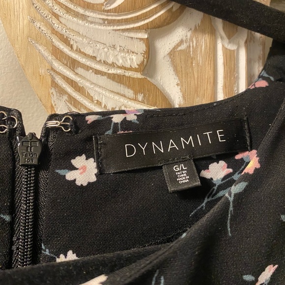 Dynamite floral long sleeve dress. Size L. - Picture 4 of 4